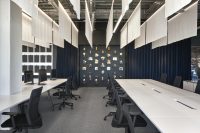 Arquitectura interior y diseño del espacio de trabajo de las oficinas David The Agency en Madrid, por Mil Studios.